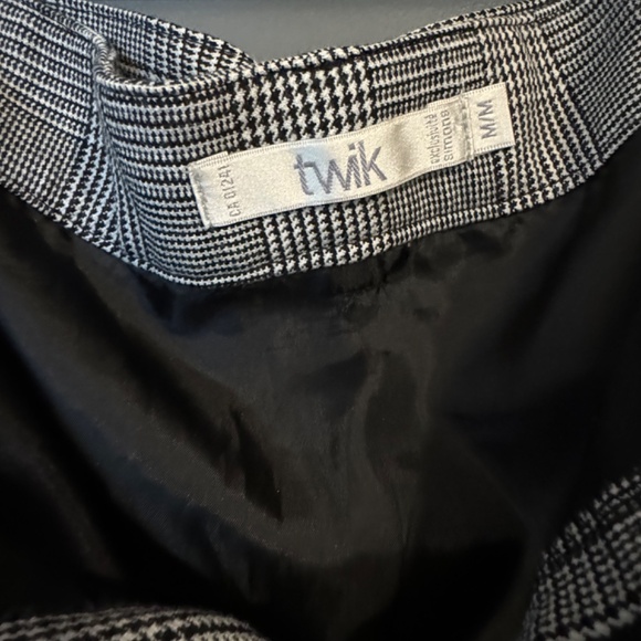 TWIK Plaid Skirt (Size M) - Picture 2 of 2